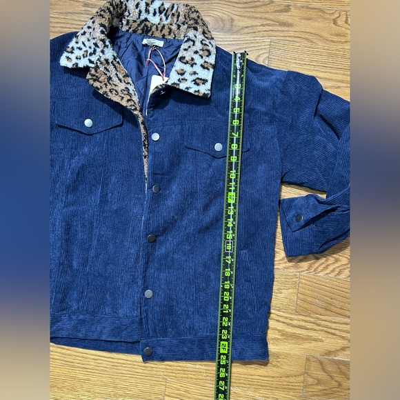 NWT Entro Corduroy Jacket Blue Button Up Shacket with Leopard Print Collar Sz L - Picture 2 of 8